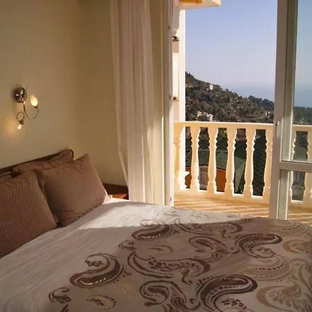 Dream Villa-private Pool, Majestic Sea View וילה אלאניה